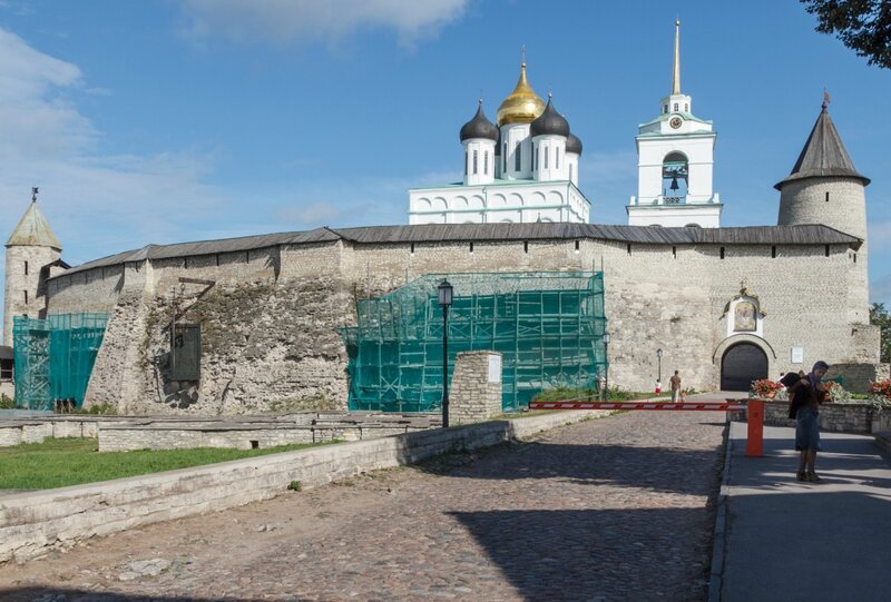 Перси, Псков Кром, Псков