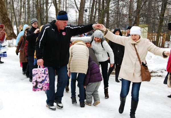 День родителей в 2019 году после Пасхи: когда, в какой день